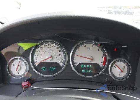 2010 Dodge Grand Caravan Sxt z USA, uszkodzony, nr VIN 2D4RN5D11AR107738